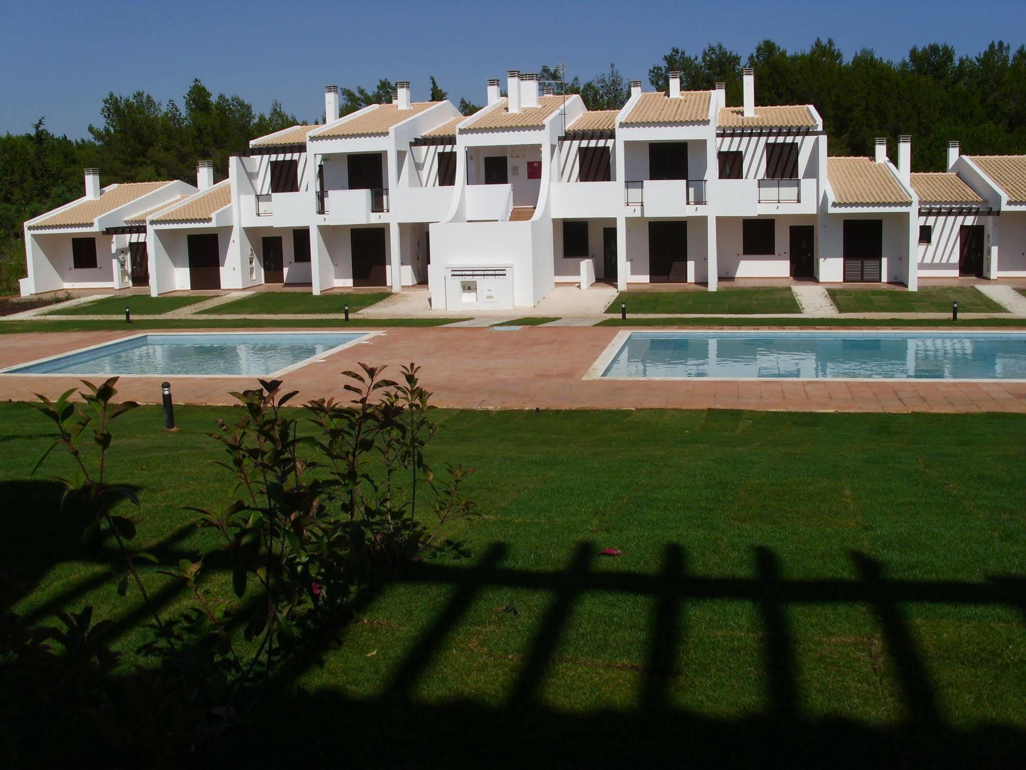 Alto Fairways Aparthotel Алвор Екстериор снимка