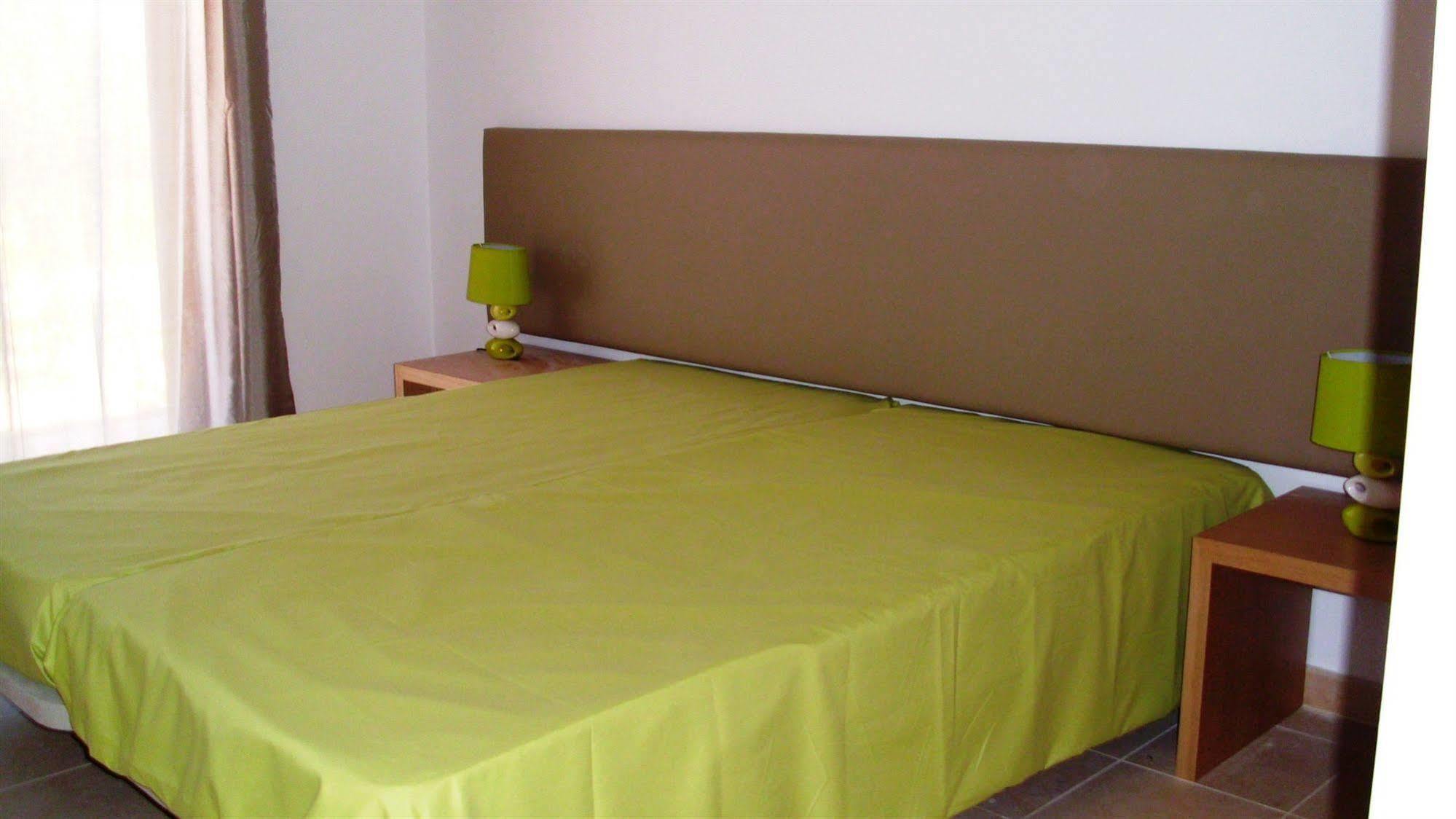 Alto Fairways Aparthotel Алвор Екстериор снимка